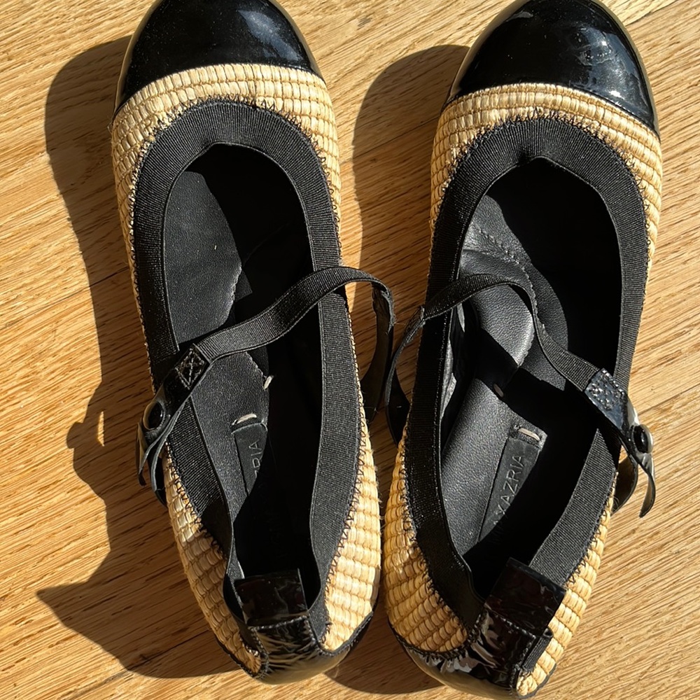 Black Patent Leather and Raffia BCBG Ballet Flats 7
